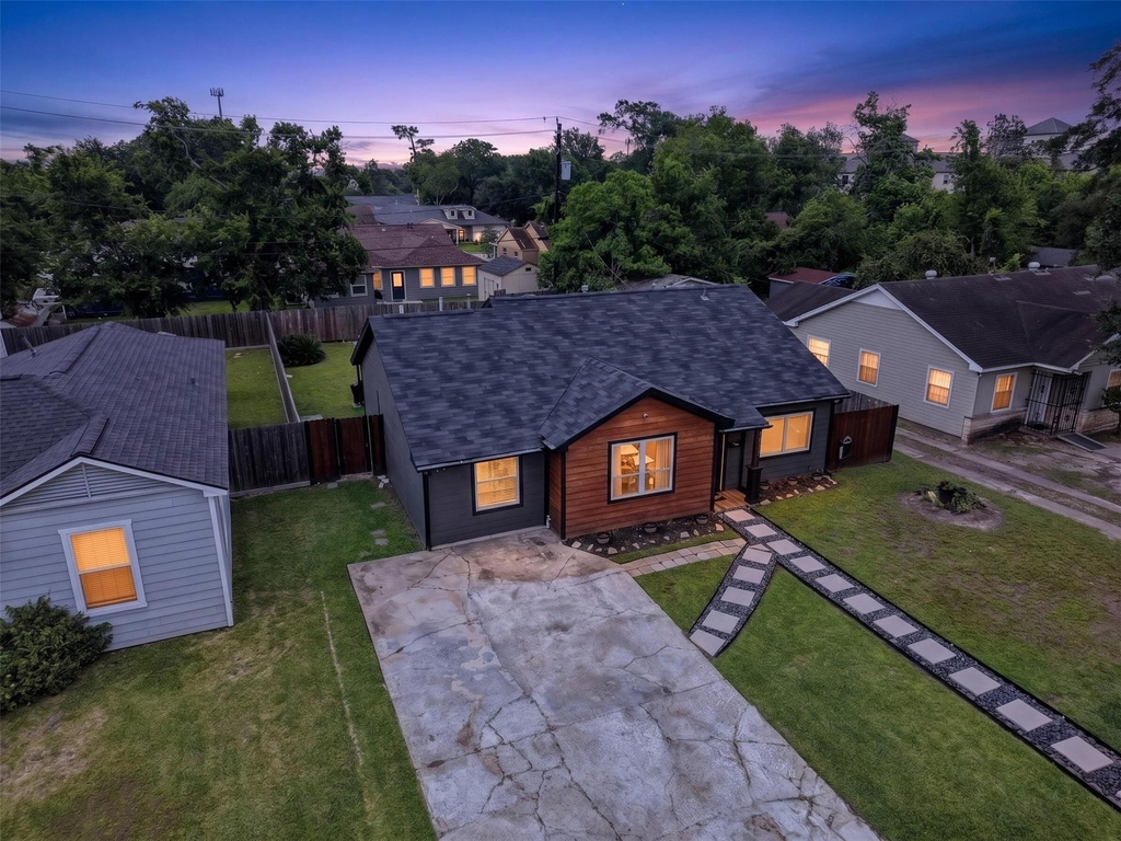 3863 Arbor Street - Photo 2