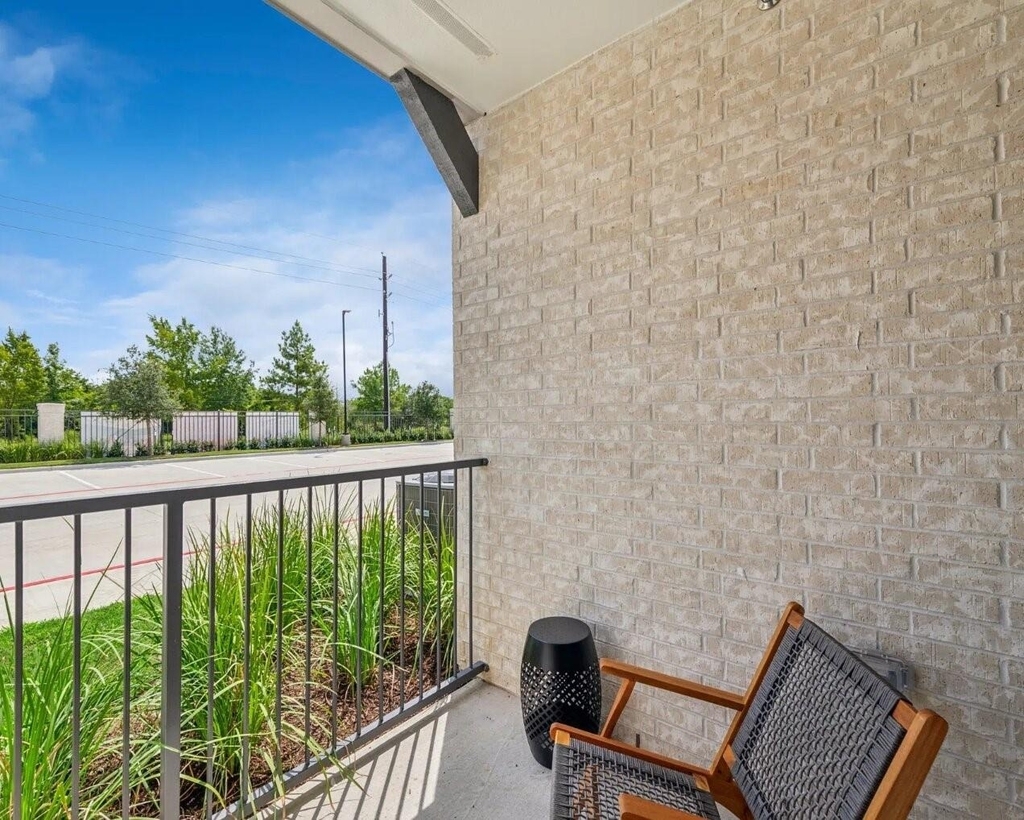 17013 Becker Road - Photo 8