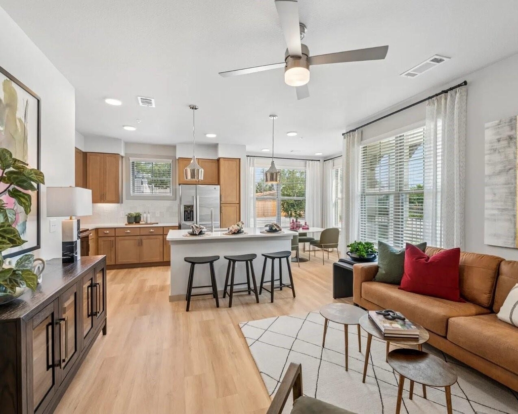 17013 Becker Road - Photo 3