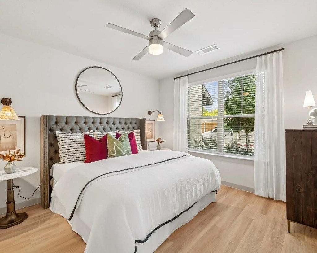 17013 Becker Road - Photo 4