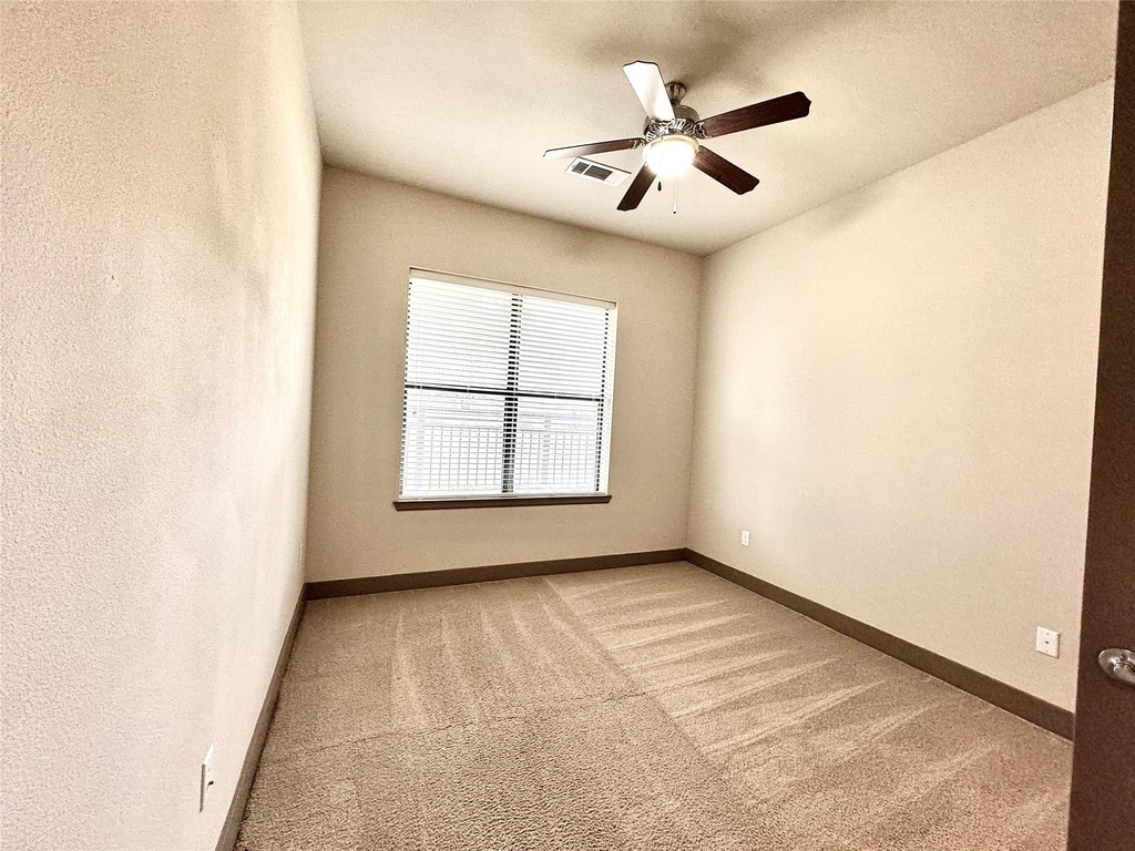 2033 S Gessner Road - Photo 6