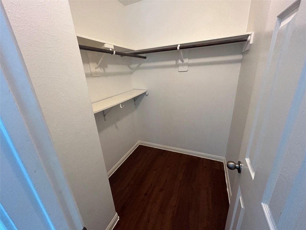 21511 Donata Circle - Photo 20