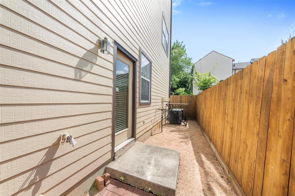 6524 Calder Street - Photo 27