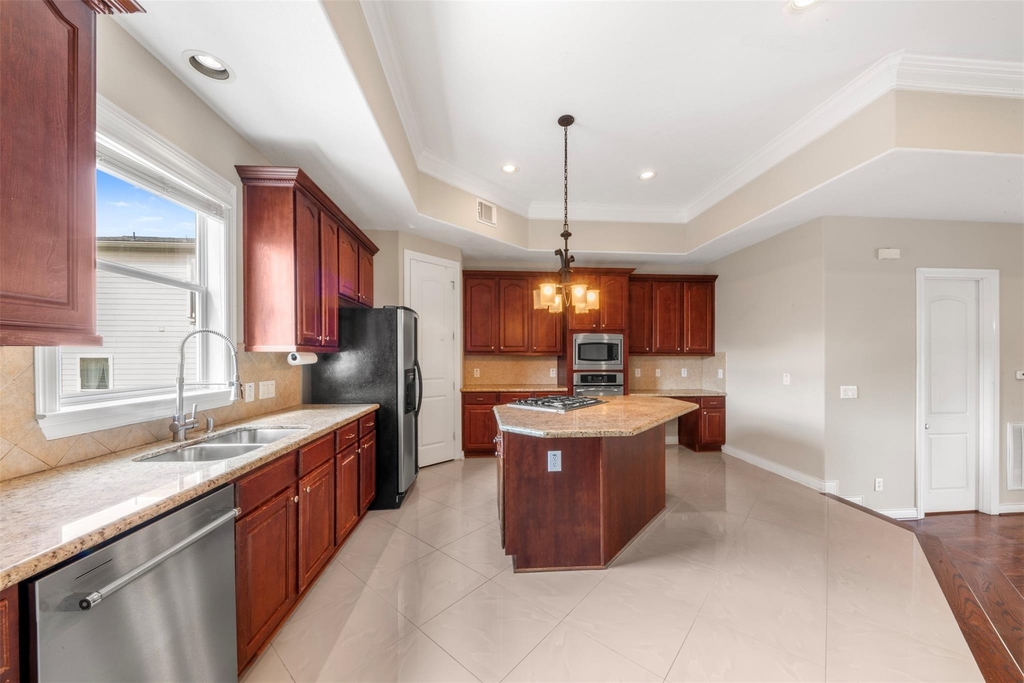 6524 Calder Street - Photo 9