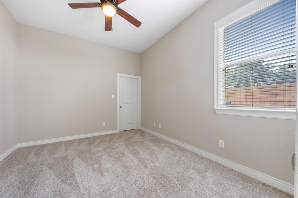 6524 Calder Street - Photo 19
