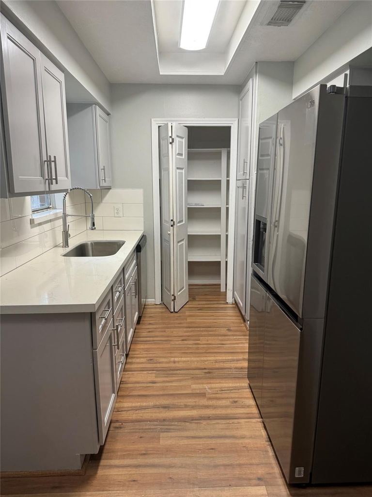 2019 Redwood Street - Photo 7
