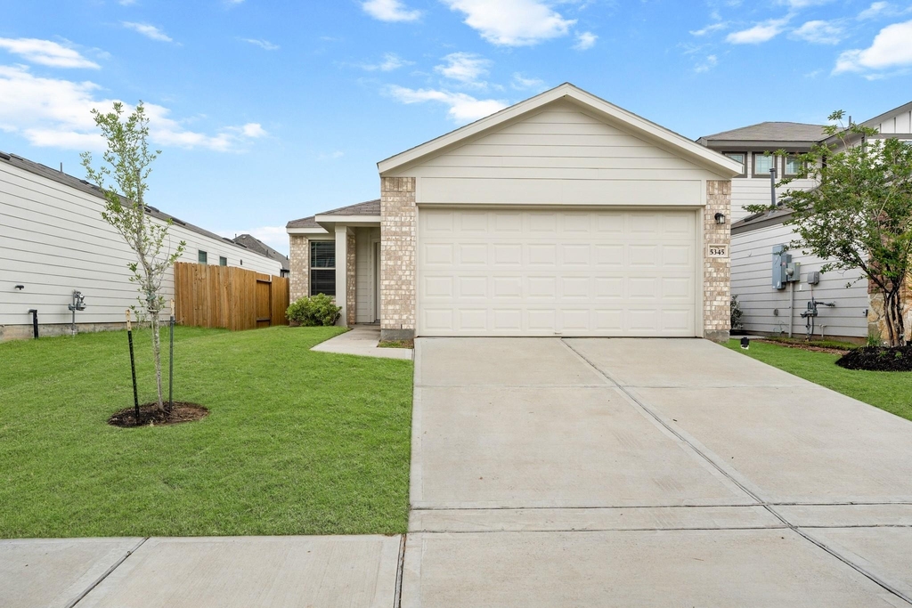 5345 Basquiat Drive - Photo 0