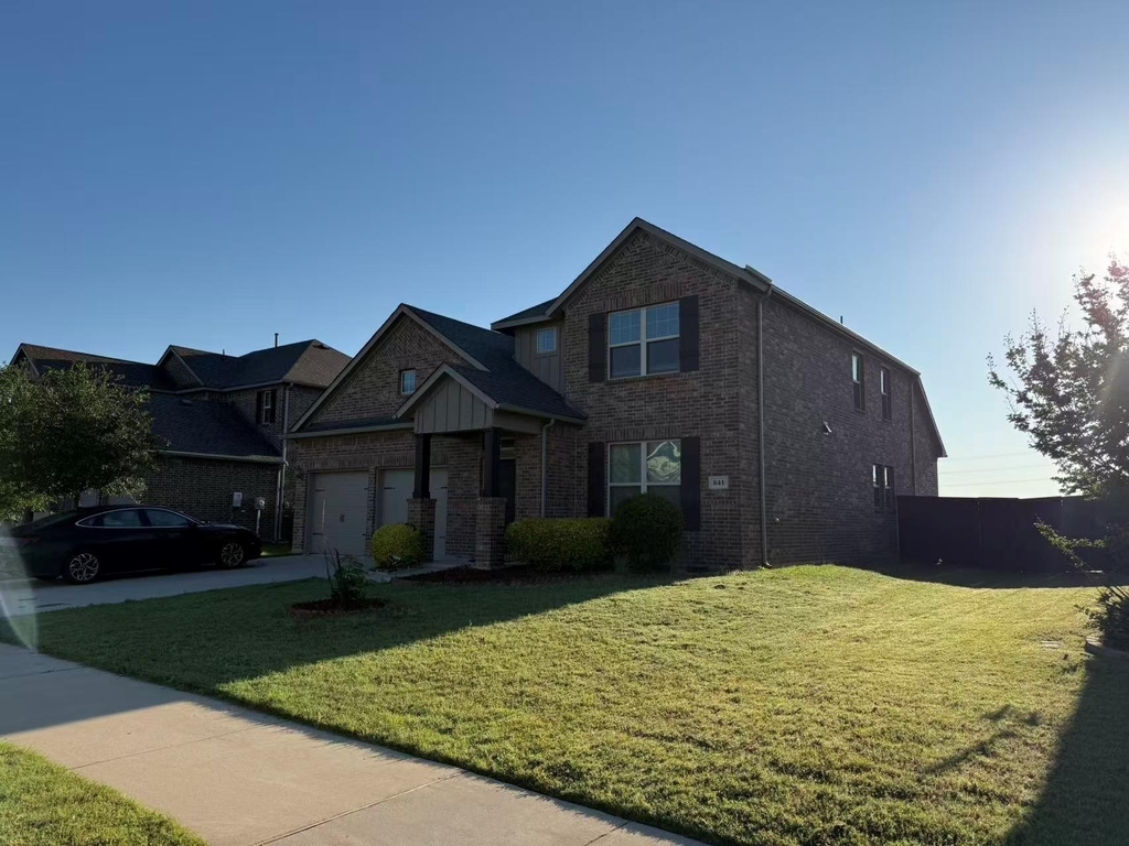 841 Gray Wolf Drive - Photo 2