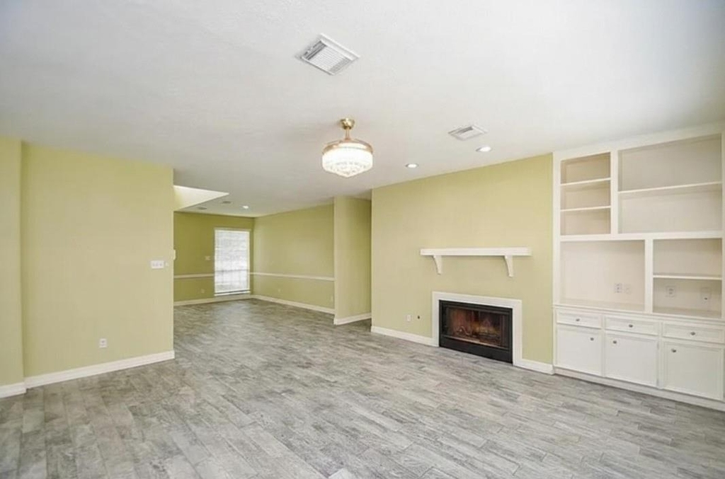318 N Cypress Estates Circle - Photo 8