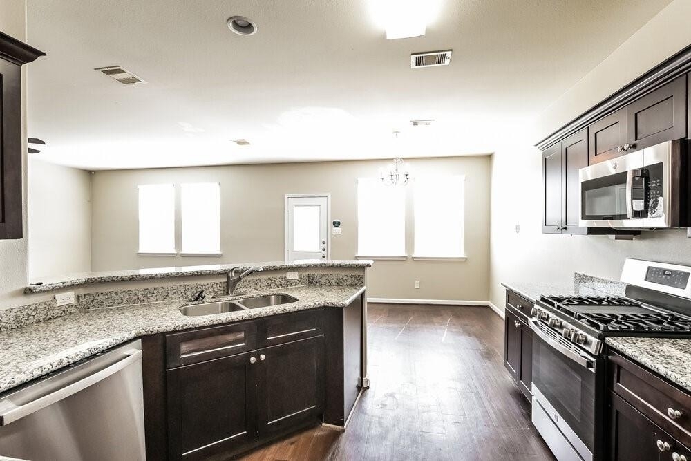 2622 Mesquite Ridge Drive - Photo 6