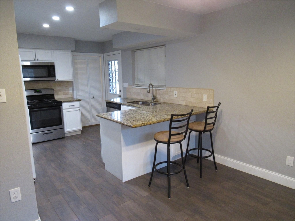 22710 Leedstown Lane - Photo 7