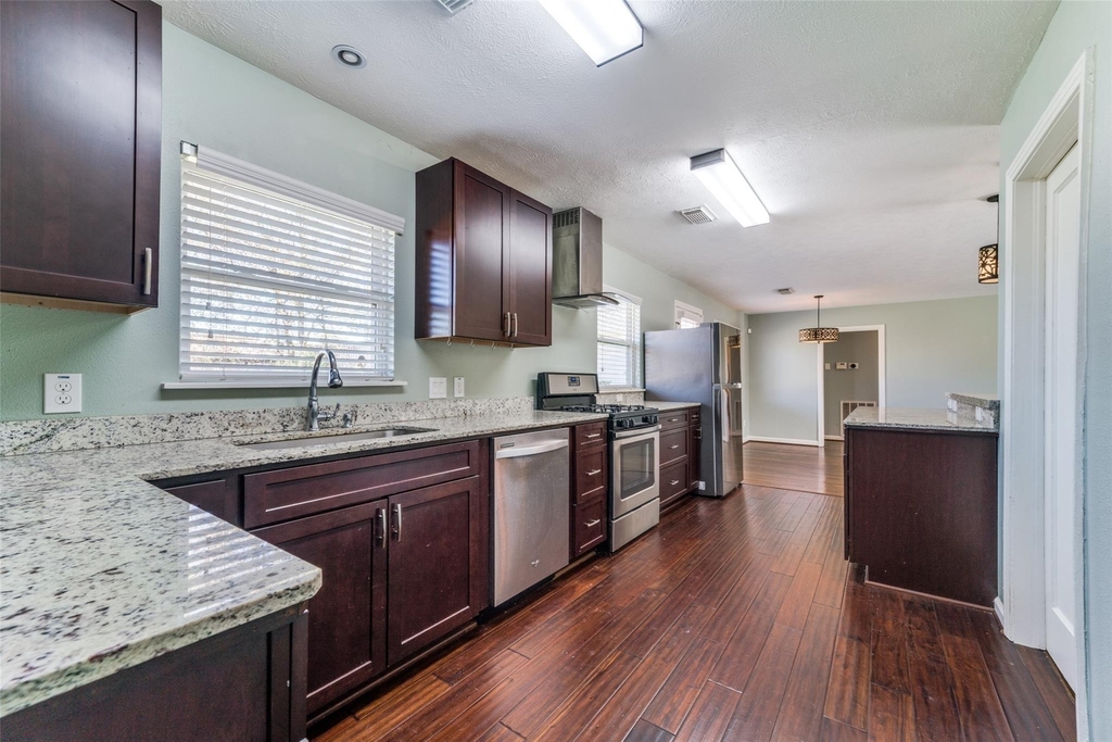 4502 Brookwoods Drive - Photo 6