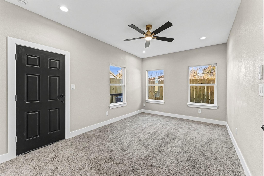 8221 Flaxman St - Photo 22