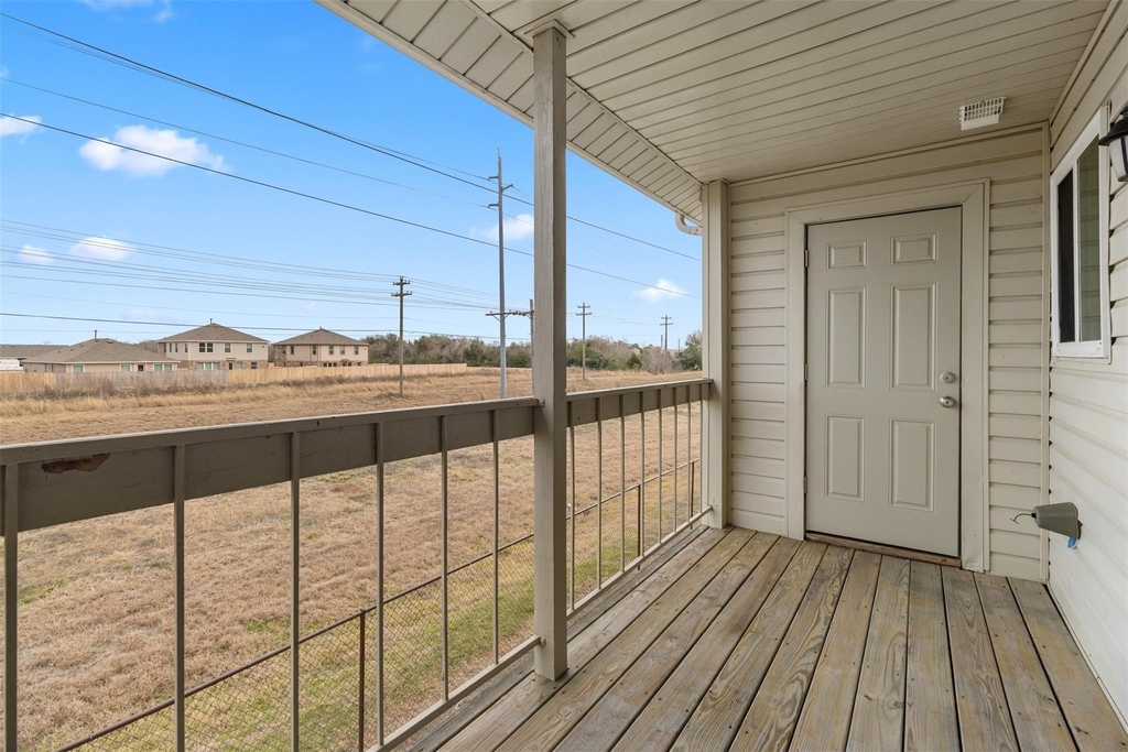 7600 Emmett F Lowry Expressway - Photo 23