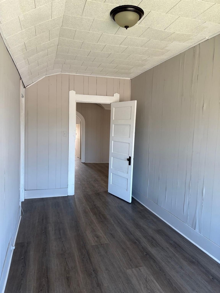 931 9th Avenue - Photo 5