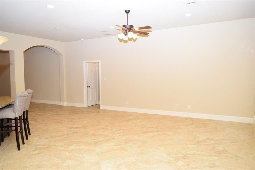 2911 Naples Park Lane Lane - Photo 16