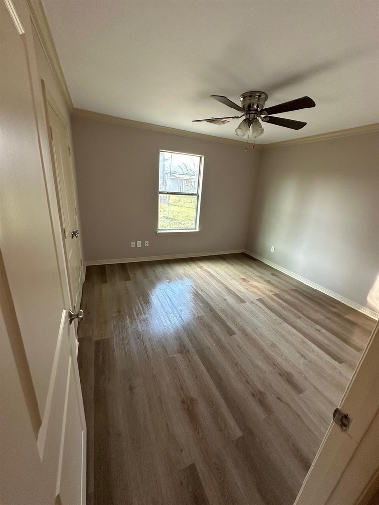 209 6th Street - Photo 11