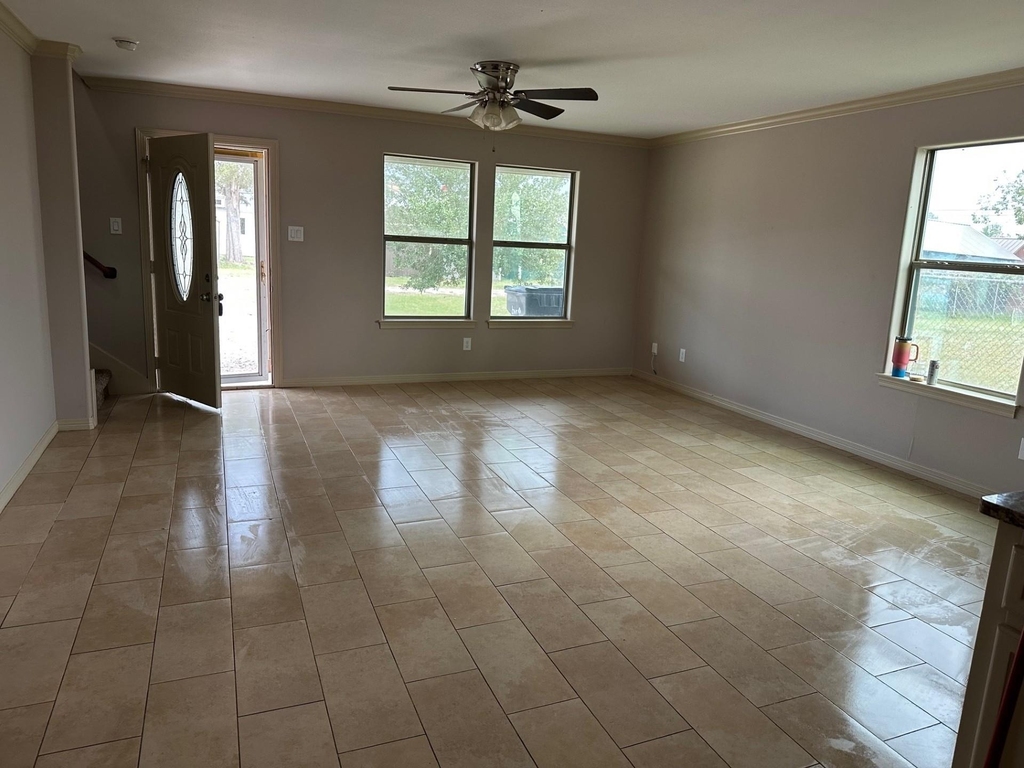 209 6th Street - Photo 7