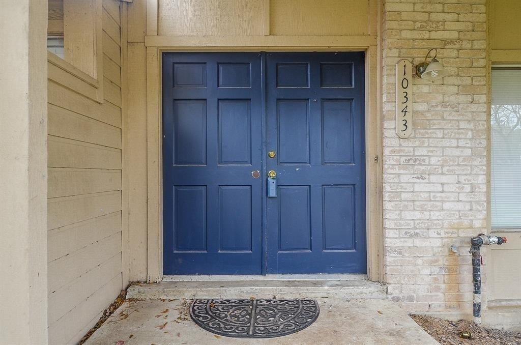 10343 Huntington Place Drive - Photo 0