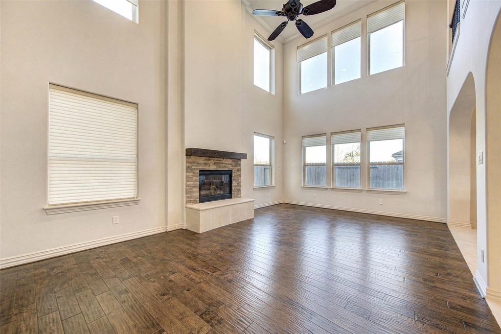 2422 Camden Creek Lane - Photo 8