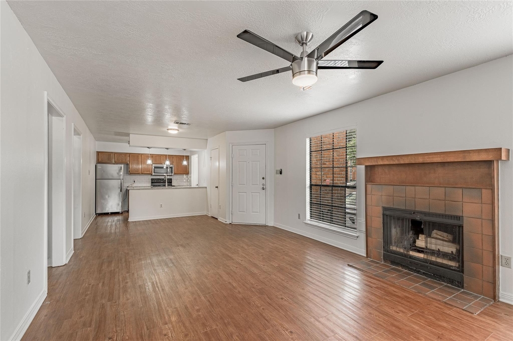 2402 Sycamore Avenue - Photo 5