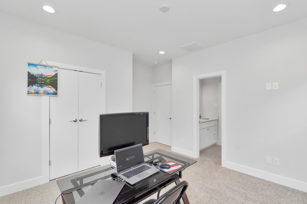 3360 Pinemont Drive - Photo 22