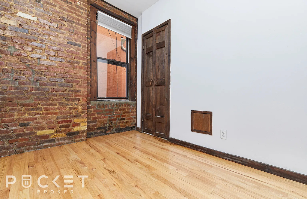 East 13th Street - Photo 9