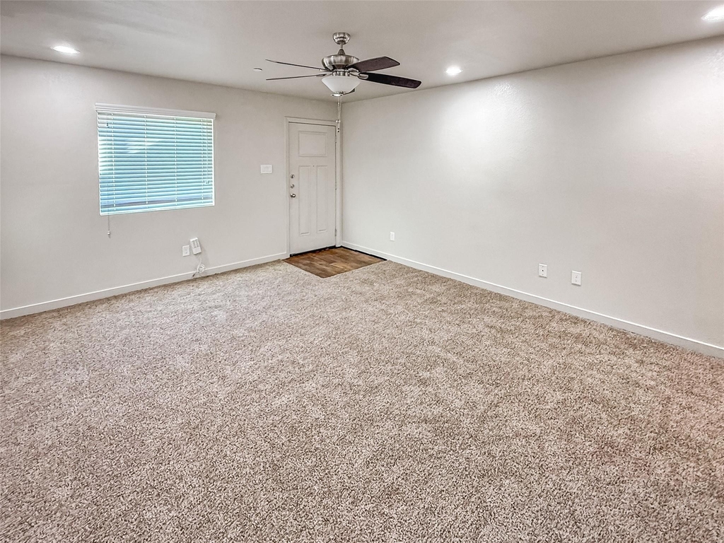 10535 Mills Road - Photo 3