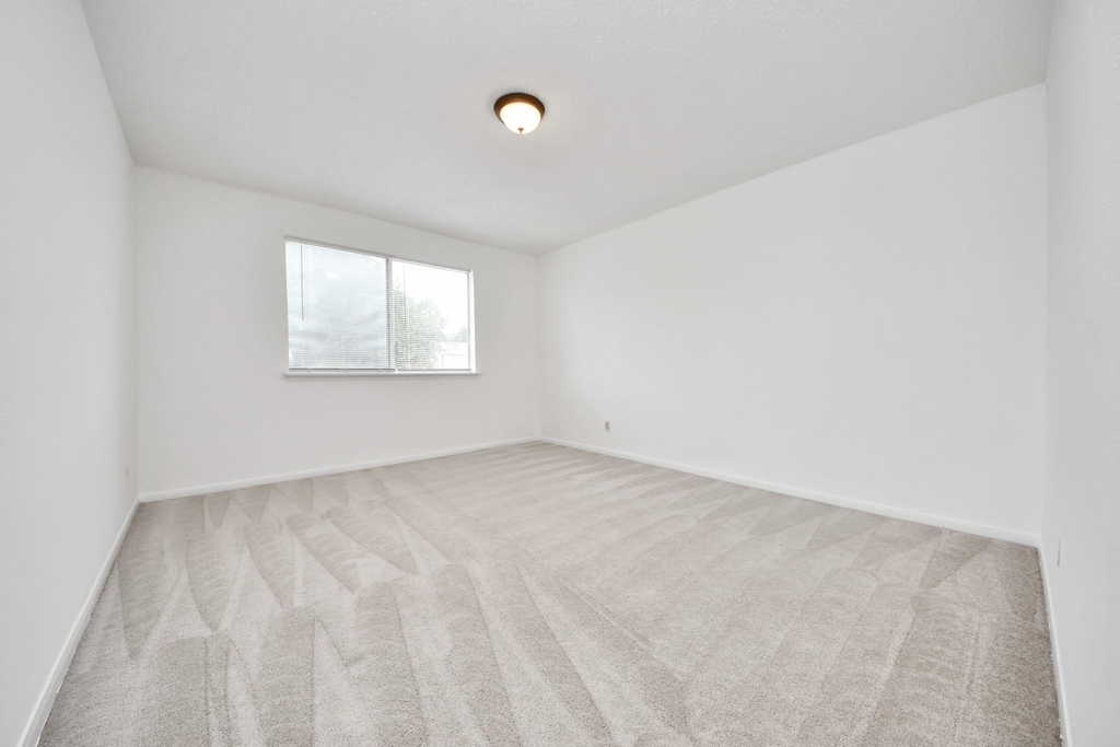 15534 Weldon Drive - Photo 34