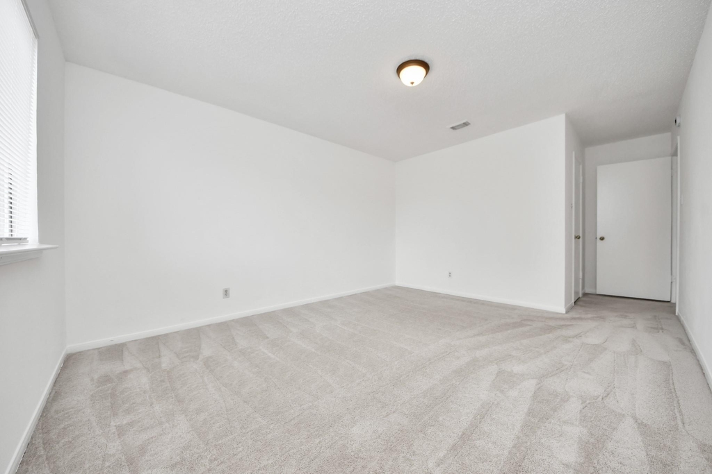 15534 Weldon Drive - Photo 35