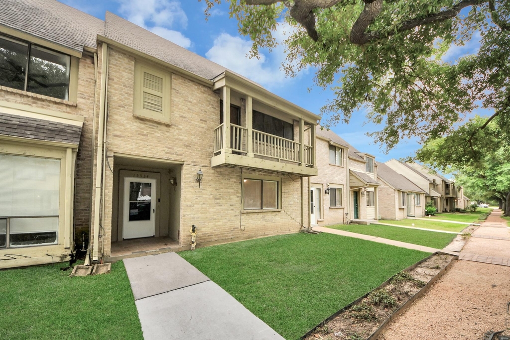 15534 Weldon Drive - Photo 2