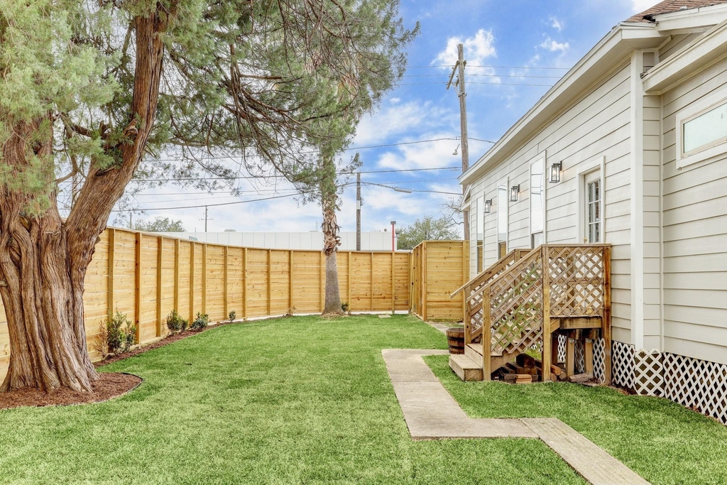 2721 Engelke Street - Photo 22