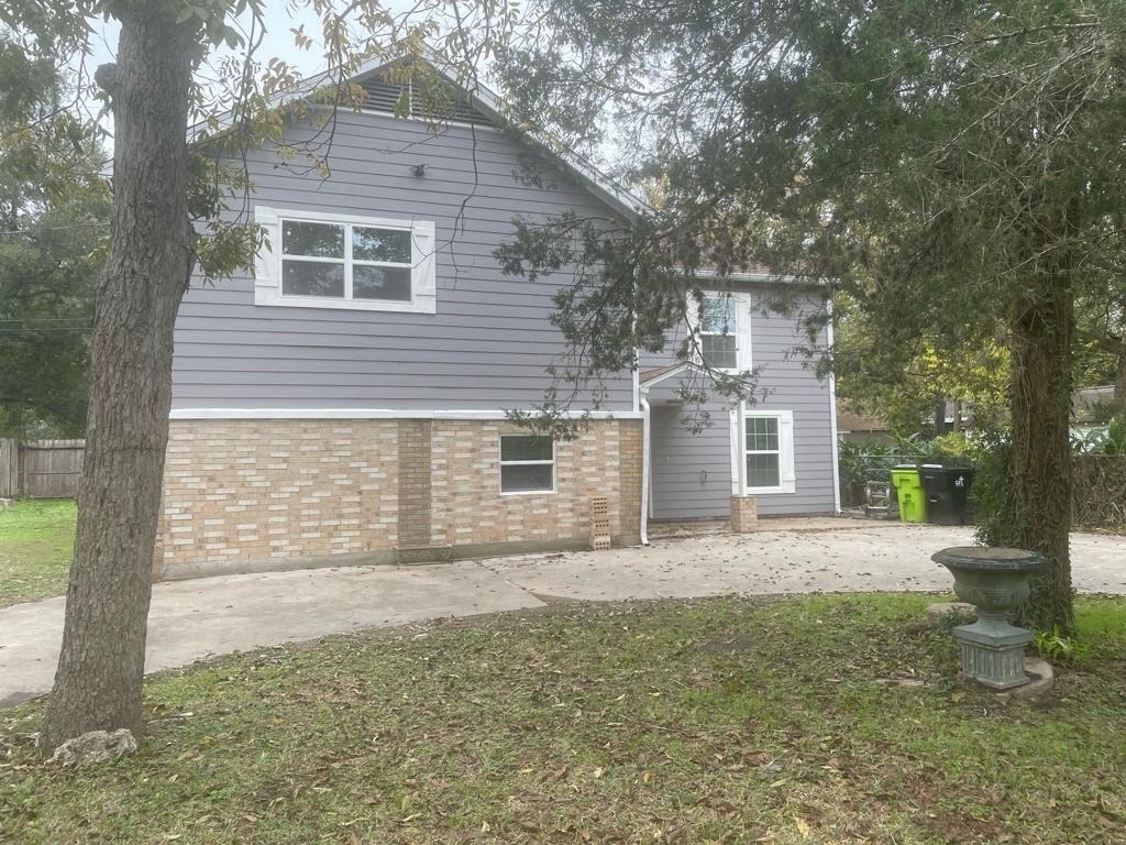 1311 Carlisle Street - Photo 1
