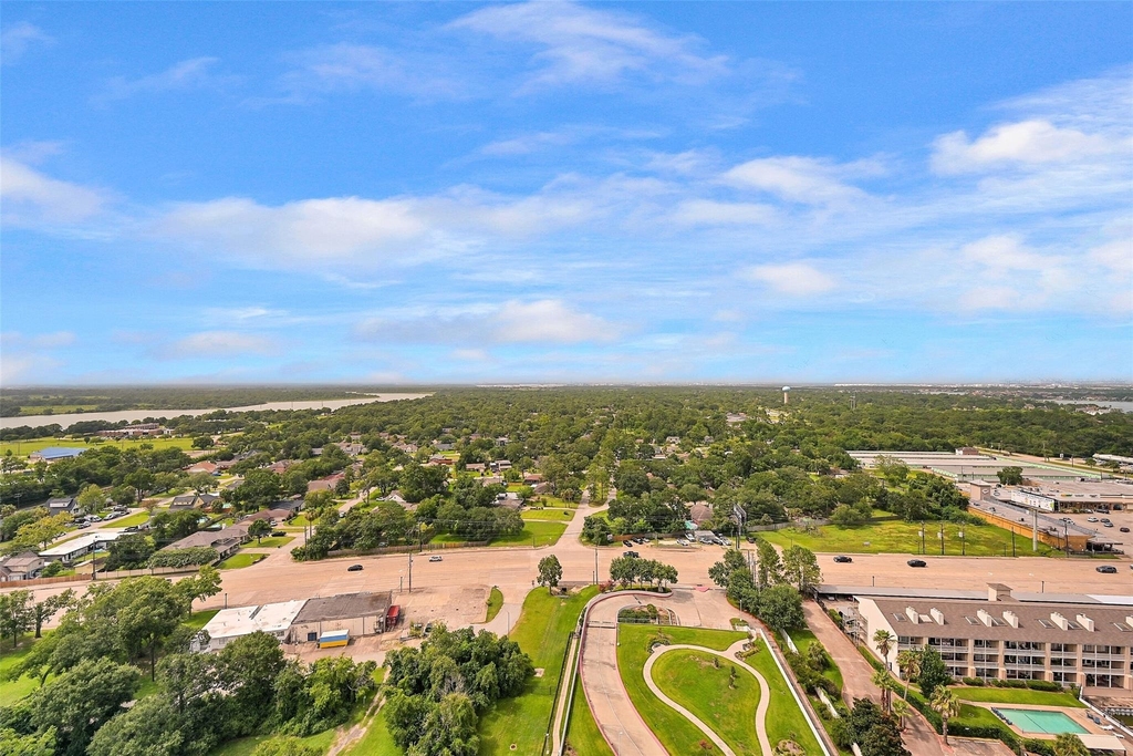 4821 Nasa Parkway - Photo 29