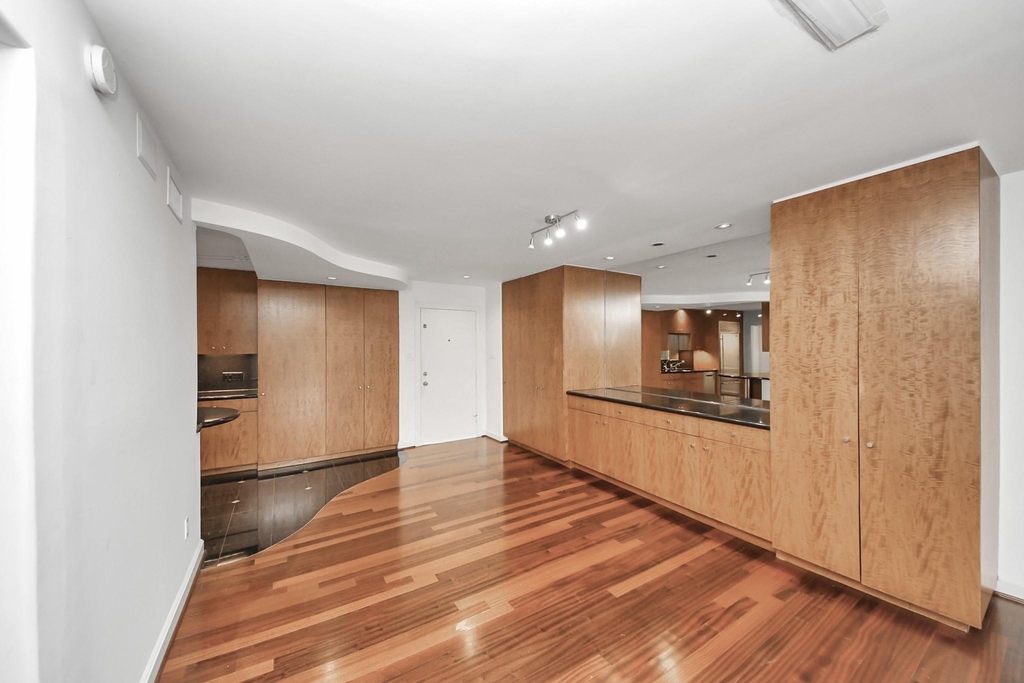 5050 Ambassador Way - Photo 3