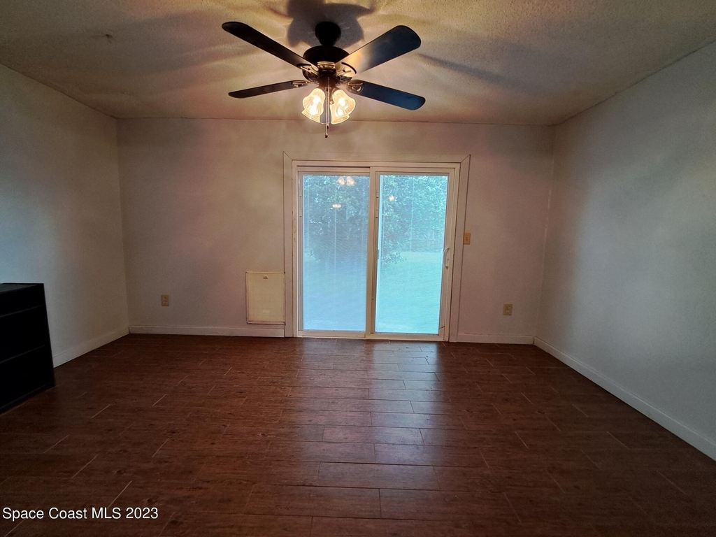 1311 Cindy Circle Ne - Photo 7