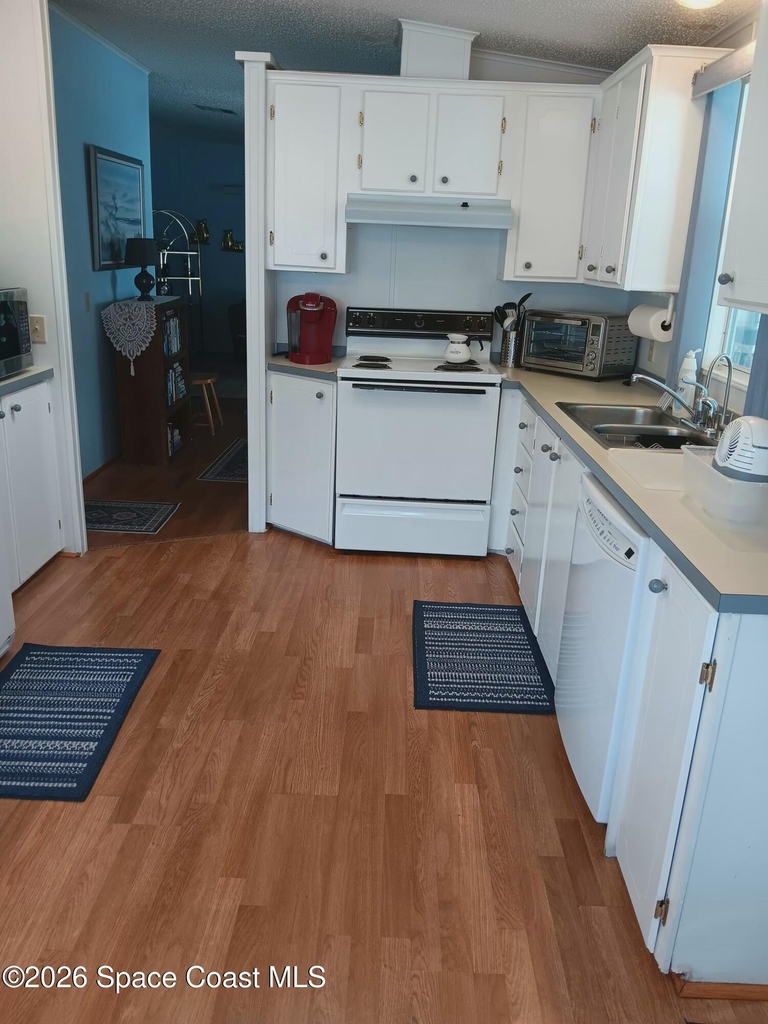 7597 Cedar Bark Road - Photo 8