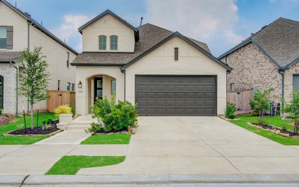 14910 Mossycup Spur Way - Photo 1