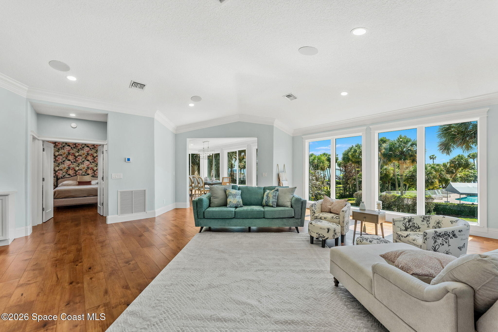 143 Caledonia Drive - Photo 9