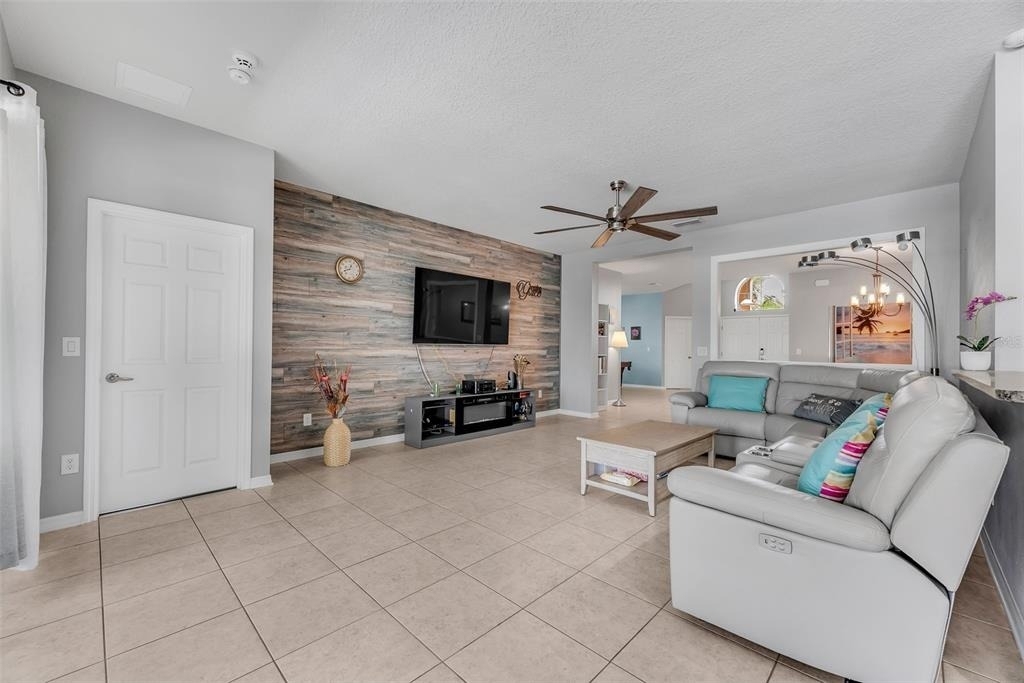 11236 77th Street E - Photo 11