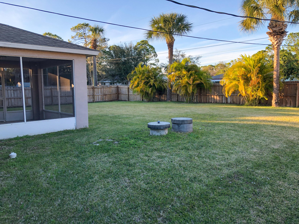 347 Americana Boulevard Ne - Photo 5