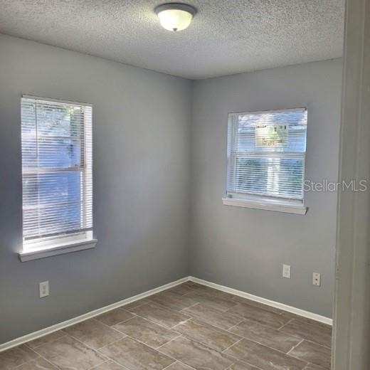 8215 Klondyke Street - Photo 8