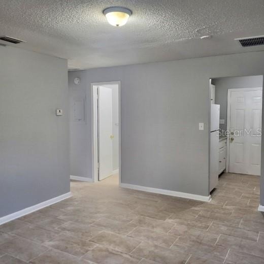 8215 Klondyke Street - Photo 3