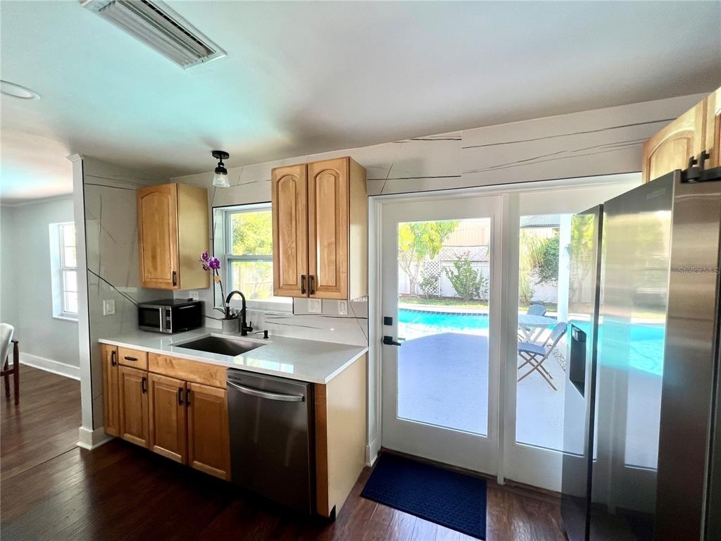 2066 Druid Park Drive N - Photo 3