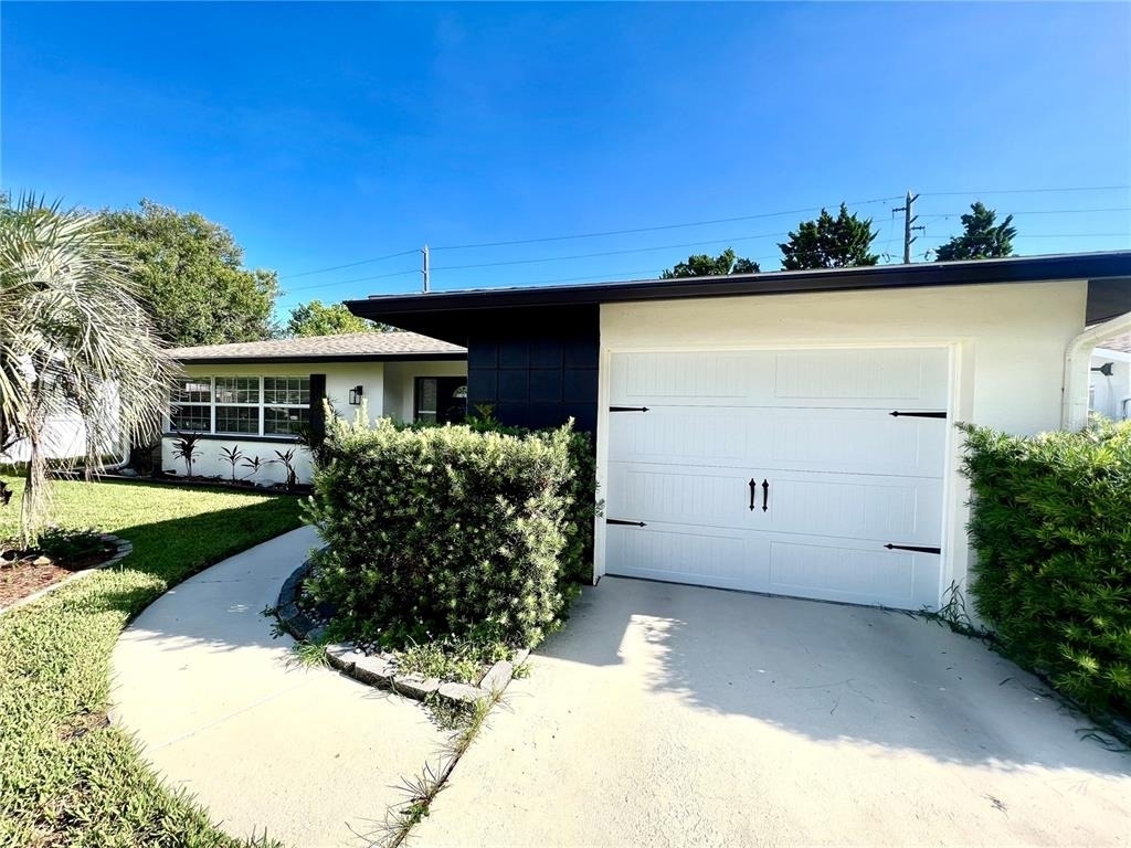 2066 Druid Park Drive N - Photo 1