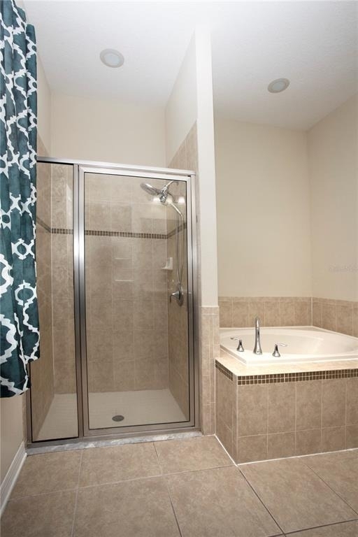 1319 Rowantree Drive - Photo 17