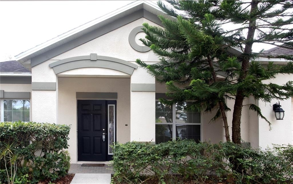 1319 Rowantree Drive - Photo 3