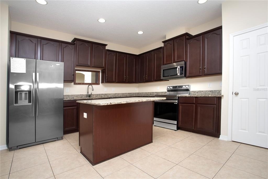 1319 Rowantree Drive - Photo 6