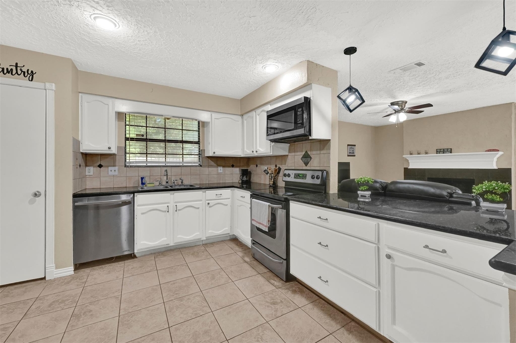 14102 Sylvia Drive - Photo 21
