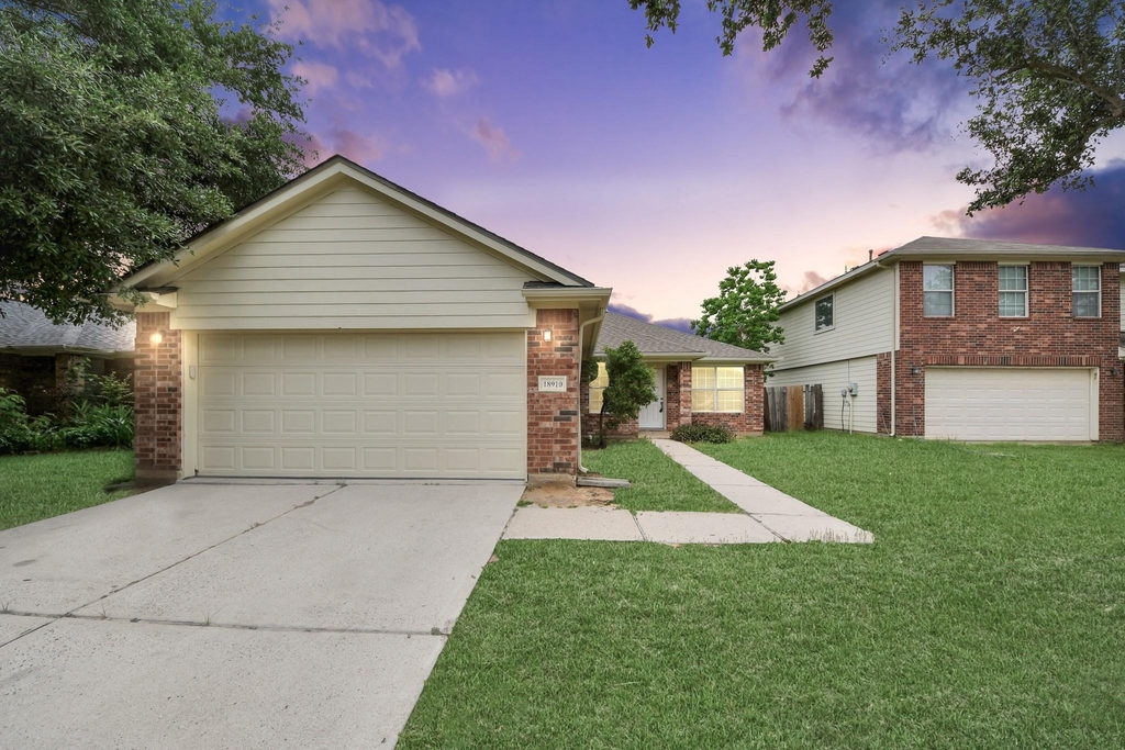 18910 Bonners Park Circle - Photo 0